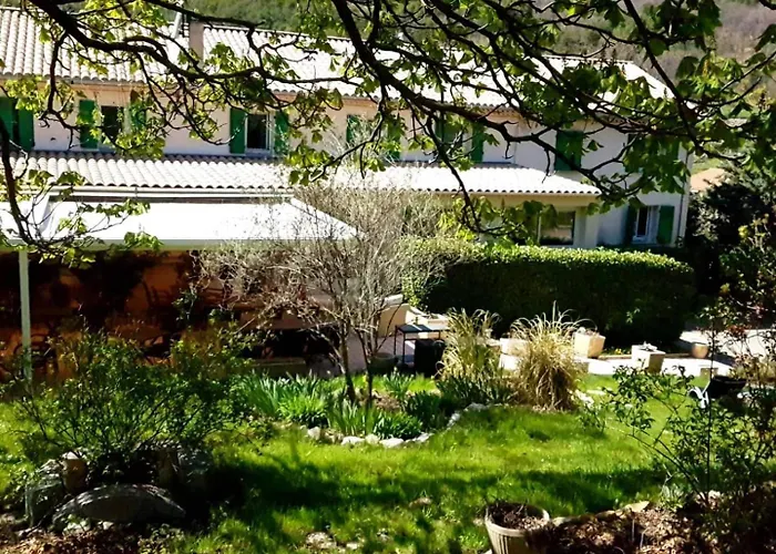 Hôtel Restaurant Le Lachens